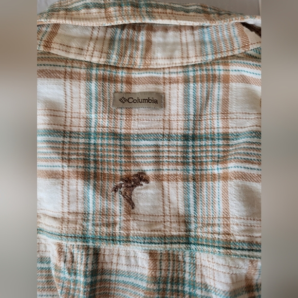 Columbia Women's Plaid Shirt in Tan and Green, Size Medium - Picture 5 of 5